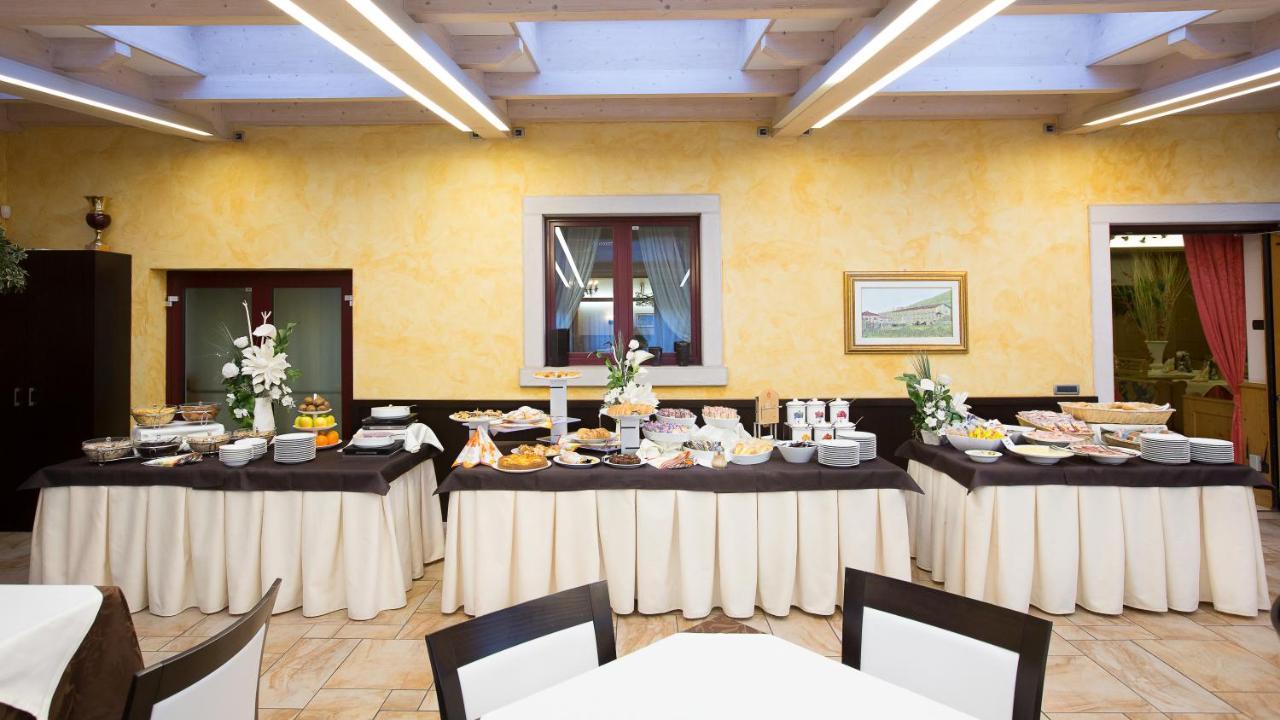 Hotel Ristorante Alla Nave Lavis Eksteriør bilde